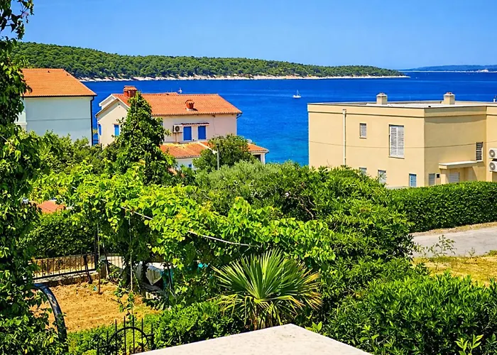 Rs 2 Rab By Guide Apartmán *